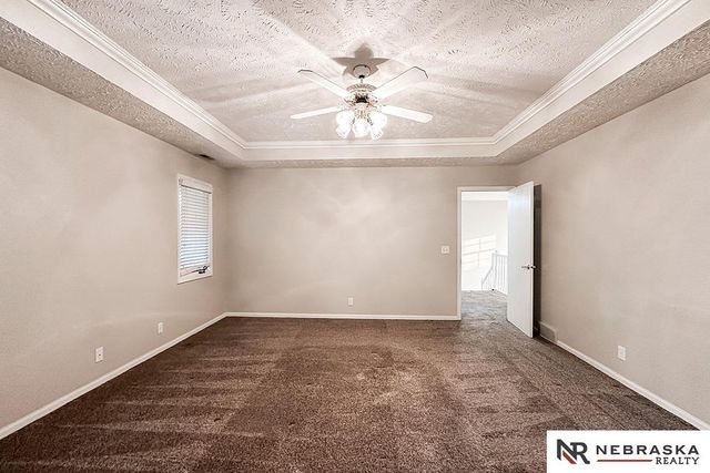 1425 S 158th Circle, Omaha, NE 68130