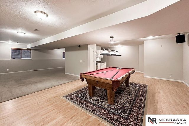 1425 S 158th Circle, Omaha, NE 68130