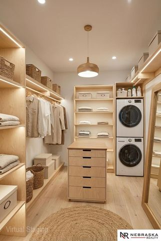 1425 S 158th Circle, Omaha, NE 68130