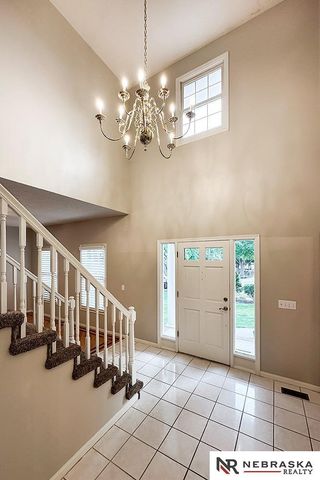 1425 S 158th Circle, Omaha, NE 68130