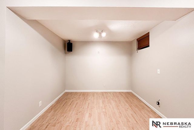 1425 S 158th Circle, Omaha, NE 68130