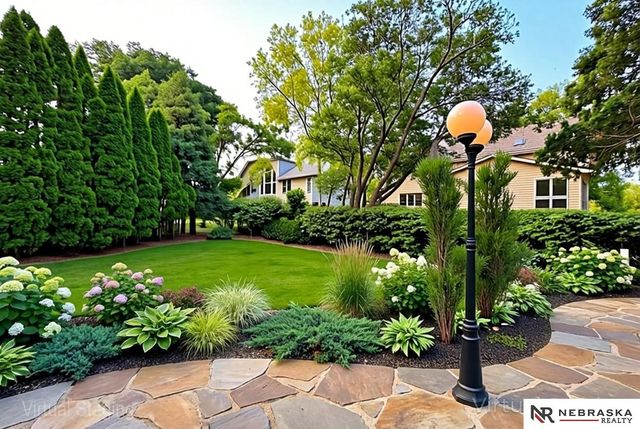 1425 S 158th Circle, Omaha, NE 68130