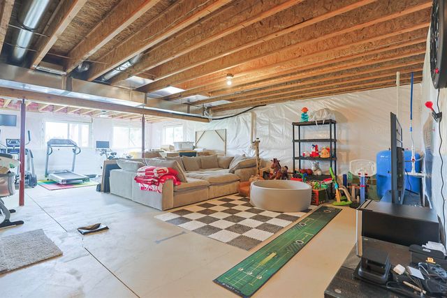 10203 Roszalka Court, Granger, IN 46530