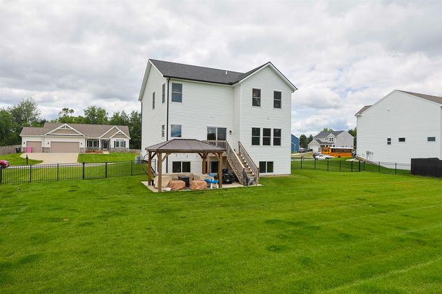 10203 Roszalka Court, Granger, IN 46530