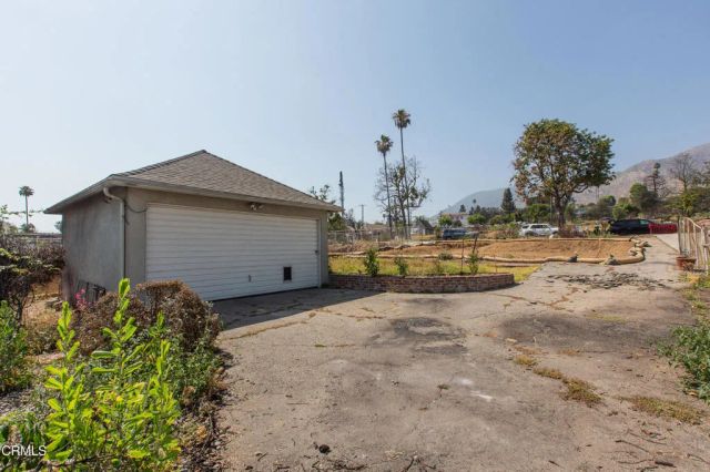 952 Beverly Way, Altadena, CA 91001