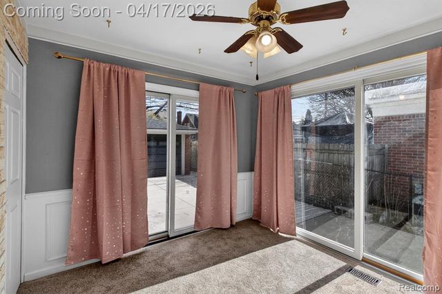 15720 Regina Avenue, Allen Park, MI 48101