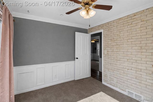 15720 Regina Avenue, Allen Park, MI 48101