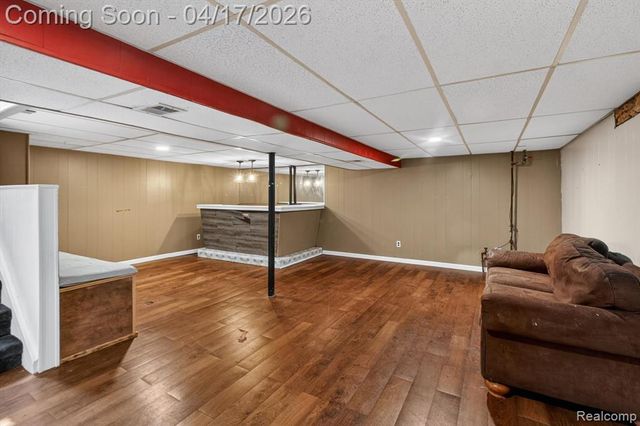 15720 Regina Avenue, Allen Park, MI 48101