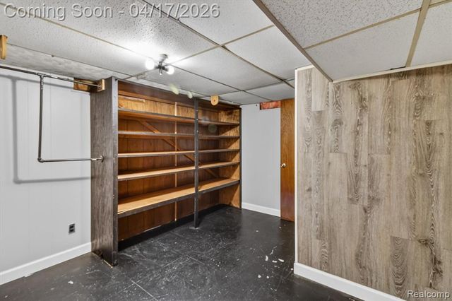 15720 Regina Avenue, Allen Park, MI 48101