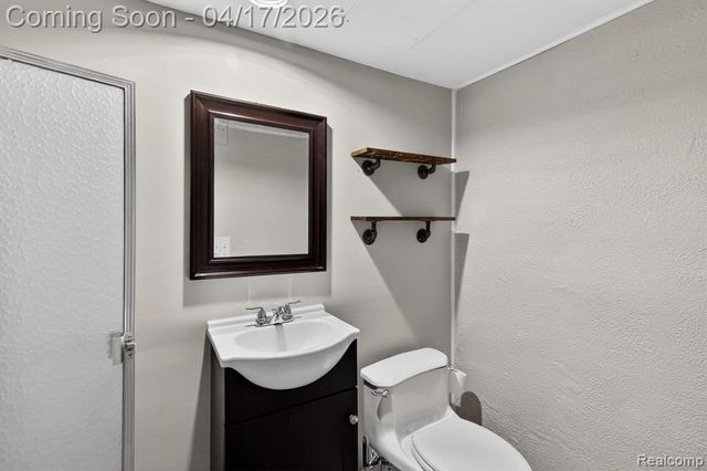 15720 Regina Avenue, Allen Park, MI 48101