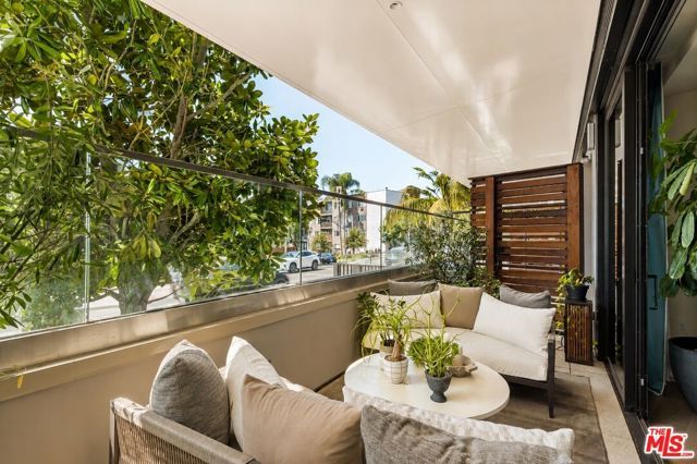 8420 W Sunset Boulevard 107, West Hollywood, CA 90069