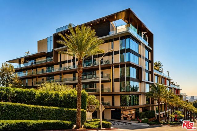 8420 W Sunset Boulevard 107, West Hollywood, CA 90069