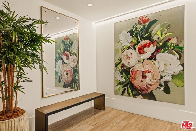 8420 W Sunset Boulevard 107, West Hollywood, CA 90069
