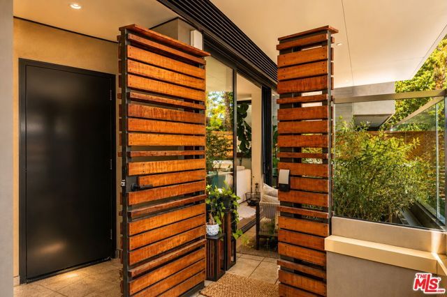 8420 W Sunset Boulevard 107, West Hollywood, CA 90069