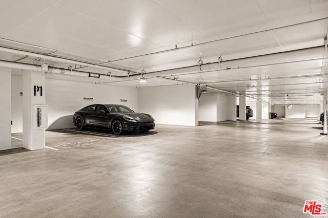 8420 W Sunset Boulevard 107, West Hollywood, CA 90069