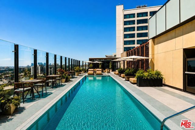 8420 W Sunset Boulevard 107, West Hollywood, CA 90069