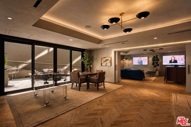 8420 W Sunset Boulevard 107, West Hollywood, CA 90069