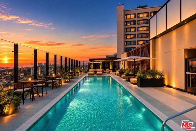 8420 W Sunset Boulevard 107, West Hollywood, CA 90069