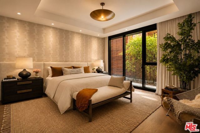 8420 W Sunset Boulevard 107, West Hollywood, CA 90069