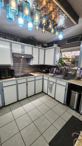 13334 Agarita Lane, Houston, TX 77083
