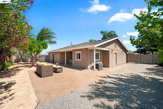 167 Peninsula Road, Bay Point, CA 94565