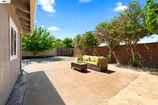 167 Peninsula Road, Bay Point, CA 94565