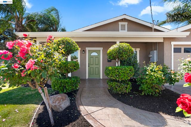 167 Peninsula Road, Bay Point, CA 94565