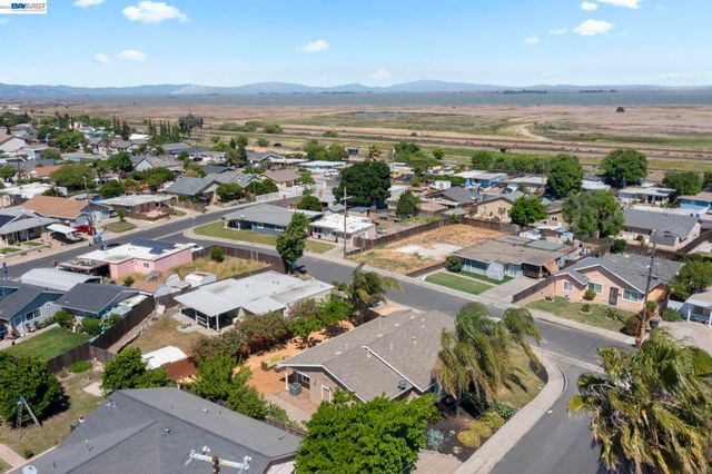 167 Peninsula Road, Bay Point, CA 94565