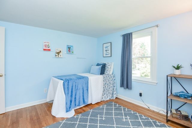 16 Lohnes Rd, Framingham, MA 01701