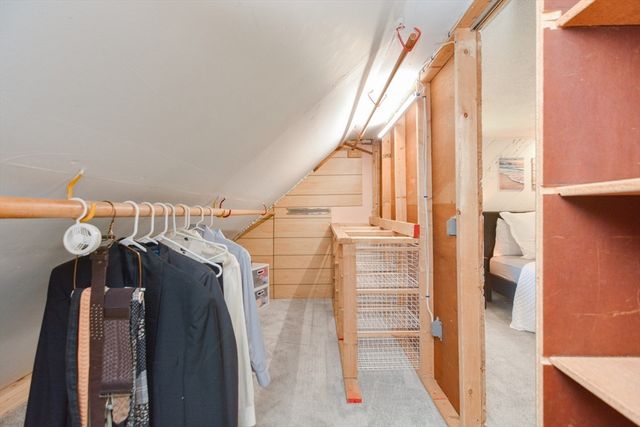 16 Lohnes Rd, Framingham, MA 01701