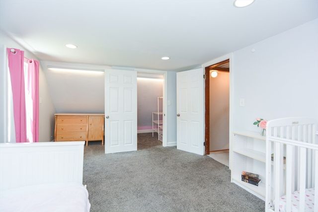 16 Lohnes Rd, Framingham, MA 01701