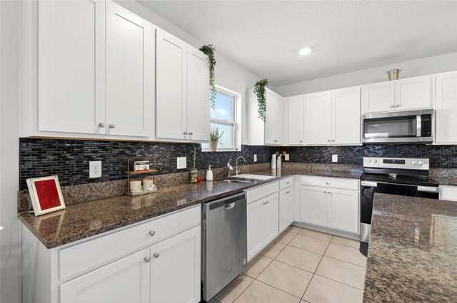 9649 BLACK WALNUT DRIVE, Clermont, FL 34715