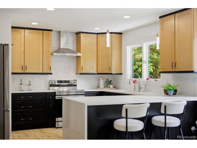 4530 S Verbena St 322, Denver, CO 80237
