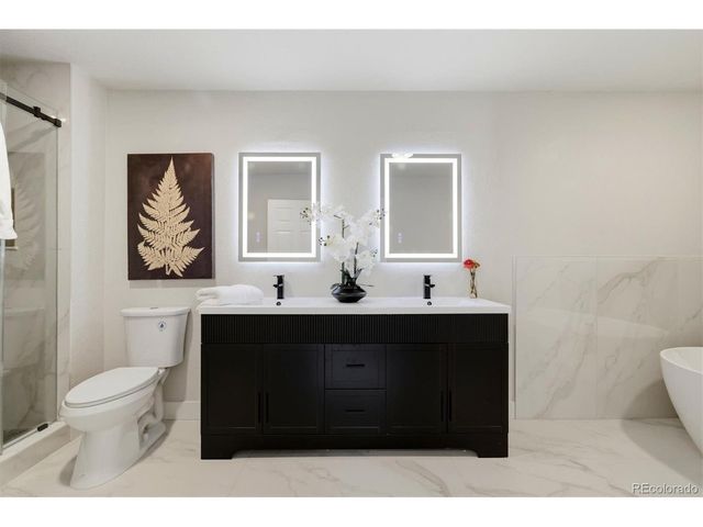 4530 S Verbena St 322, Denver, CO 80237
