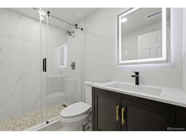 4530 S Verbena St 322, Denver, CO 80237
