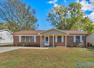 14009 SW Hermosa Drive, Huntsville, AL 35803