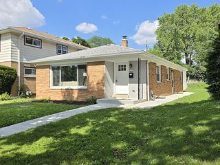 4074 N 91st STREET, Milwaukee, WI 53222