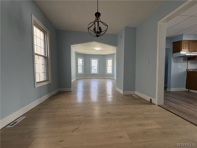 73 Hunt Avenue, Buffalo, NY 14207