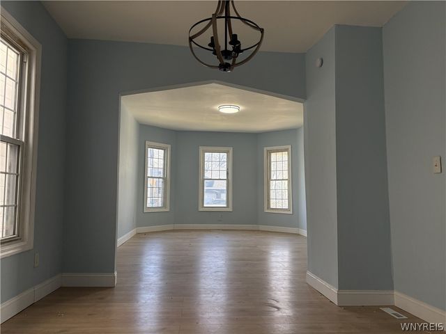 73 Hunt Avenue, Buffalo, NY 14207