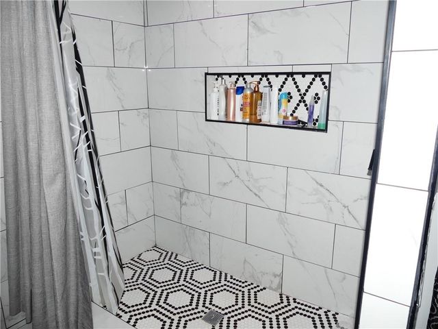 3939 Laurens Lane, Snellville, GA 30039