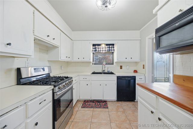 1220 S A Street, Skiatook, OK 74070