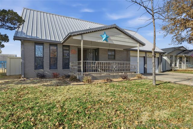 1220 S A Street, Skiatook, OK 74070