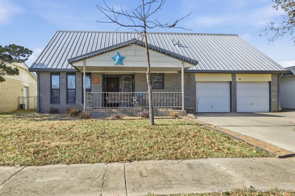 1220 S A Street, Skiatook, OK 74070