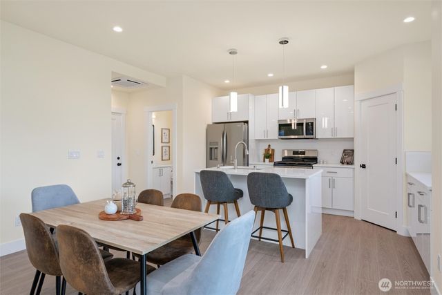 2850 Sandwood Lane, Blaine, WA 98230