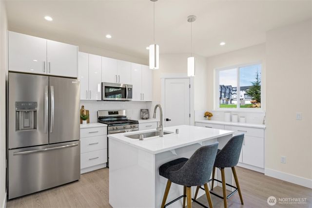 2850 Sandwood Lane, Blaine, WA 98230