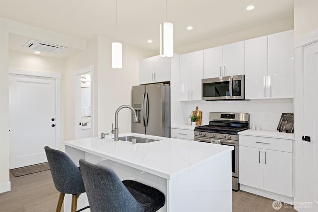 2850 Sandwood Lane, Blaine, WA 98230
