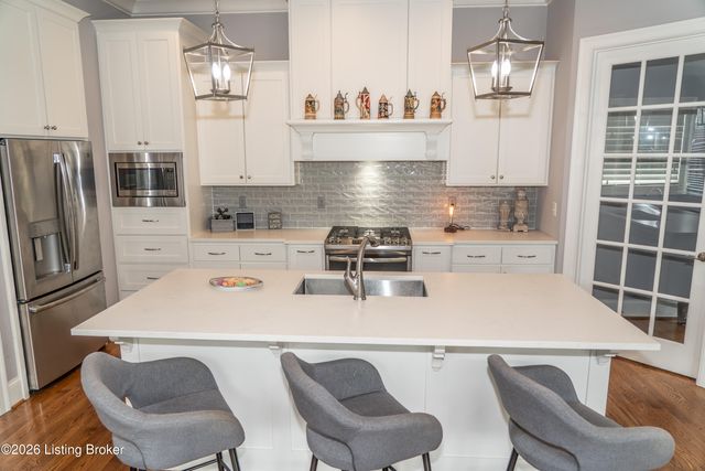 6428 Meeting St, Prospect, KY 40059