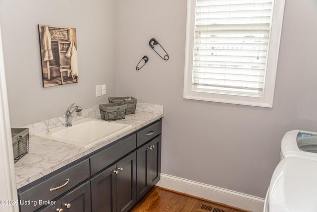 6428 Meeting St, Prospect, KY 40059