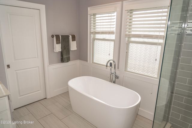 6428 Meeting St, Prospect, KY 40059