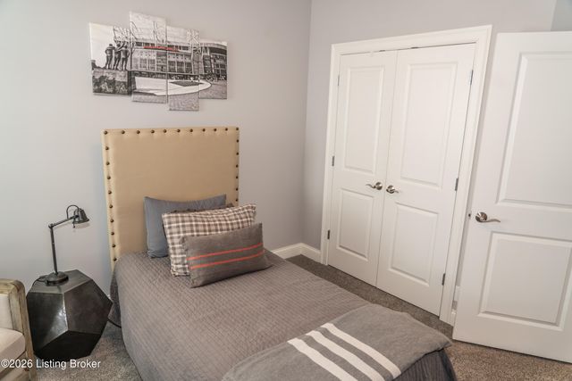 6428 Meeting St, Prospect, KY 40059